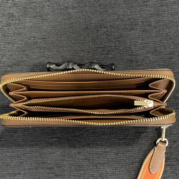 NWOT...Coach Tan and Brown Signature Wristlet - Picture 5 of 8